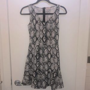 Snakeskin print v neck sun dress